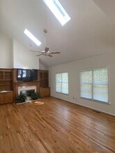 528 Fortune Ridge Rd in Stone Mountain, GA - Building Photo - Building Photo