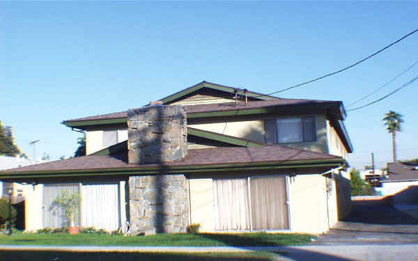 1428 S Third St in Alhambra, CA - Building Photo