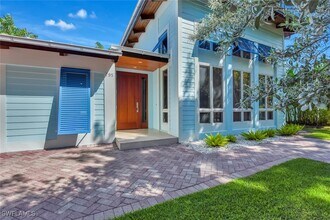 795 18th Ave S in Naples, FL - Building Photo - Building Photo