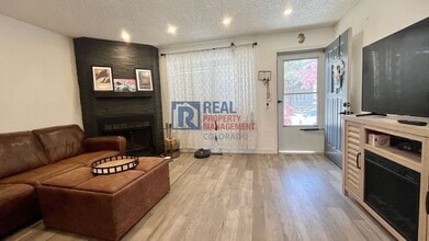 9701 W Chatfield Ave in Littleton, CO - Building Photo - Building Photo