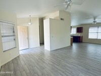 21832 N 48th Pl in Phoenix, AZ - Foto de edificio - Building Photo