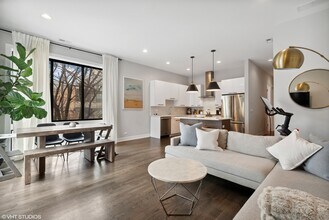 1618 N Bosworth Ave in Chicago, IL - Building Photo - Building Photo