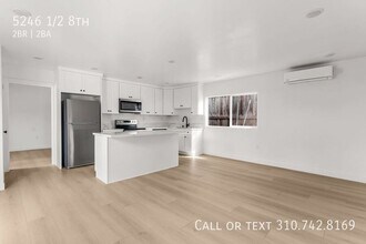 5246 W 8th St in Los Angeles, CA - Building Photo - Building Photo