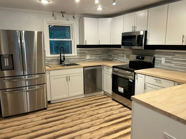 property at 522 Meritta Ave