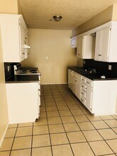 1006 SW 97th St in Oklahoma City, OK - Building Photo - Building Photo