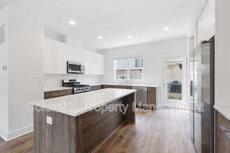 14 Mural Walk NE in Washington, DC - Building Photo - Building Photo