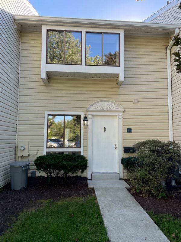 property at 290 Hilltop Ln