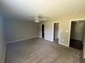 18 Addie Ln in Waco, TX - Building Photo