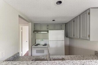 210 S Rosemont Ave in Dallas, TX - Building Photo - Building Photo