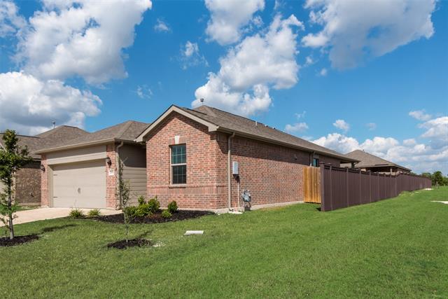 2004 Penaflor Dr in Anna, TX - Building Photo
