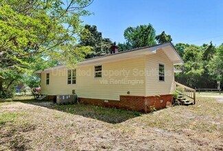 133 Hinton Ave in Wilmington, NC - Building Photo - Building Photo