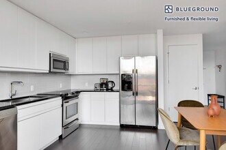 900 Monroe St, Unit FL6-ID813 in Hoboken, NJ - Foto de edificio - Building Photo