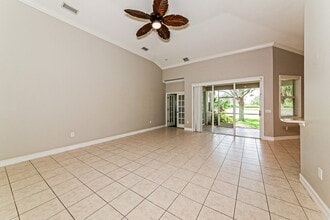 6340 Rookery Cir in Bradenton, FL - Foto de edificio - Building Photo