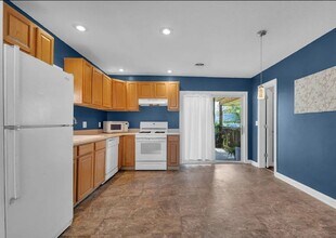 2209 41st St in Rock Island, IL - Building Photo - Building Photo