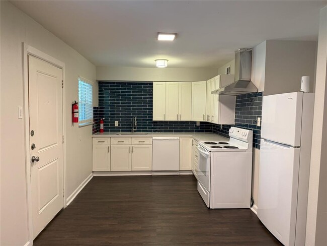 property at 1824 Thonig Rd
