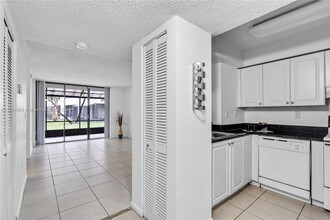8255 SW 152nd Ave in Miami, FL - Building Photo - Building Photo