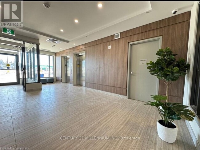 1000-1000 Lackner Blvd in Kitchener, ON - Building Photo - Building Photo