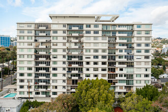 Doheny Plaza Condominiums in West Hollywood, CA - Building Photo - Building Photo