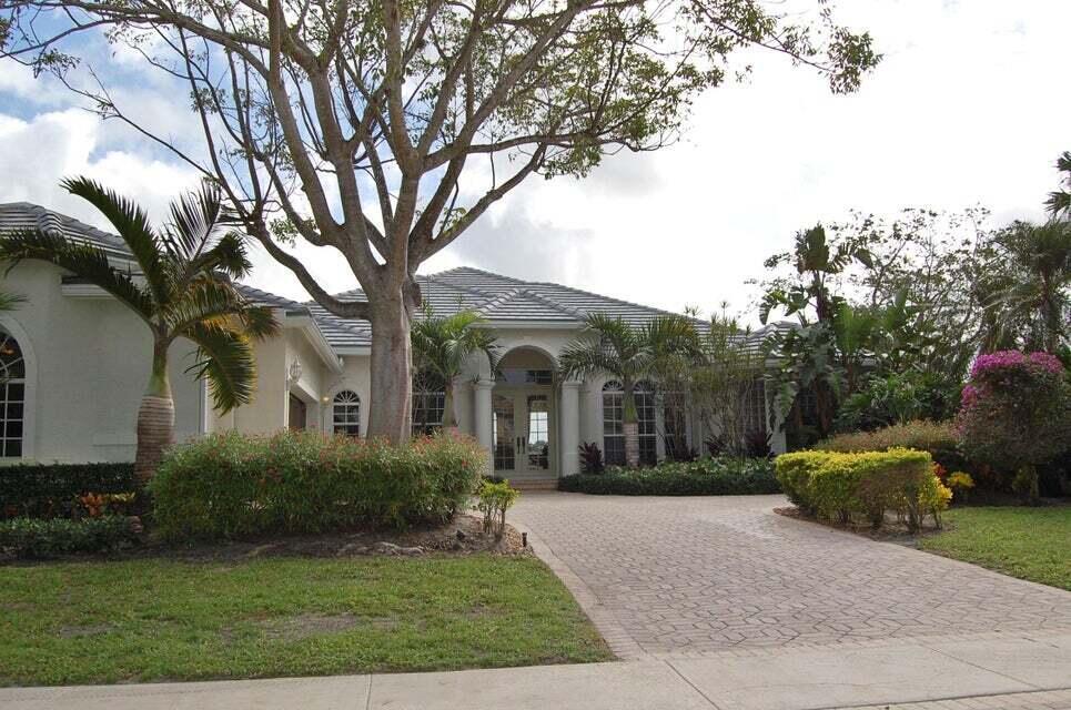 8551 Egret Lakes Ln in West Palm Beach, FL - Building Photo