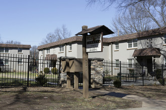 West End Commons in Greenville, SC - Building Photo - Building Photo