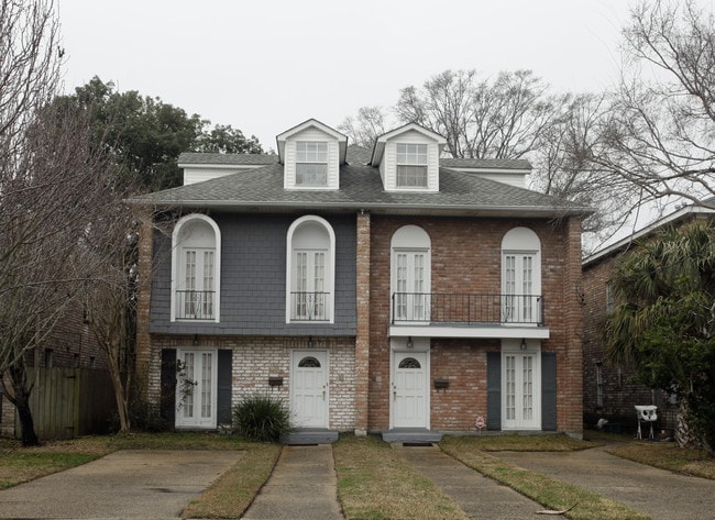 1408-1410 Carrollton Ave in Metairie, LA - Foto de edificio - Building Photo