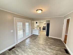 315 2nd St in Stanley, NC - Building Photo - Building Photo