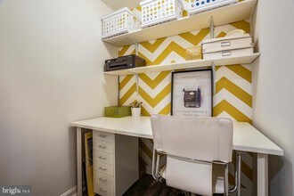 545 E Braddock Rd-Unit -107 in Alexandria, VA - Building Photo - Building Photo