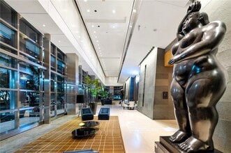 1435 Brickell Ave, Unit 3412 in Miami, FL - Foto de edificio - Building Photo