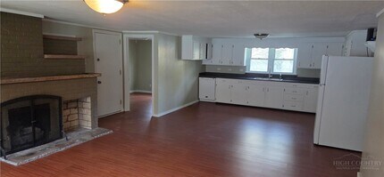 536 Nc Hwy 105 Byp in Boone, NC - Building Photo - Building Photo