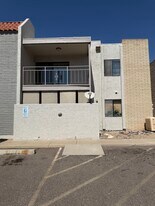 16635 N Cave Creek Rd, Unit 204 in Phoenix, AZ - Building Photo