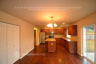 23417 77th Ave E in Graham, WA - Foto de edificio - Building Photo