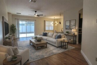 756 Star Magnolia Dr in Kissimmee, FL - Foto de edificio - Building Photo