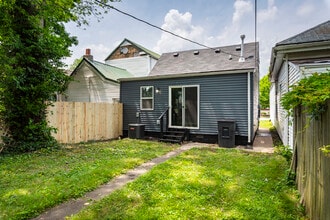 1408 Culbertson Ave in New Albany, IN - Foto de edificio - Building Photo