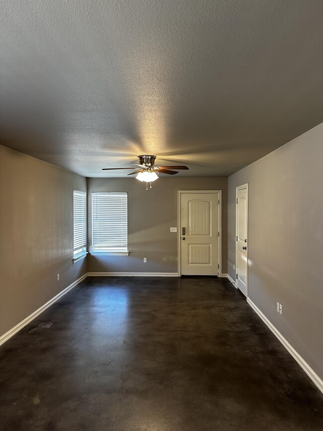 4104 Maple Dr in Sand Springs, OK - Building Photo - Building Photo