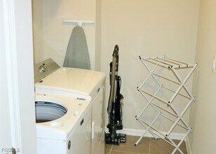 10850 Alvara Point Dr in Bonita Springs, FL - Building Photo - Building Photo