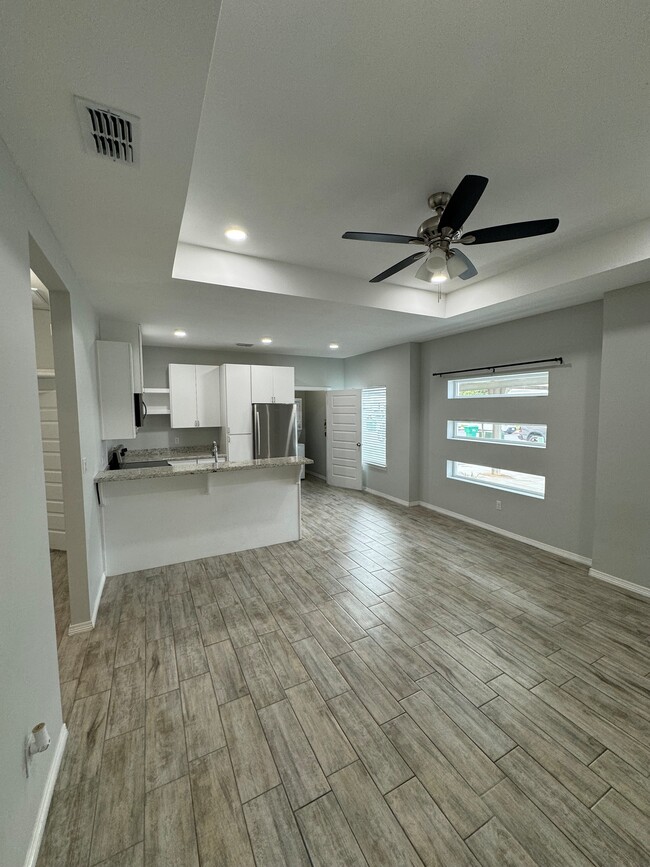 1401 W Heritage Dr, Unit 1 in Pharr, TX - Building Photo - Building Photo