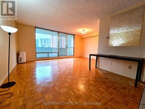 5 Massey Square in Toronto, ON - Building Photo - Building Photo