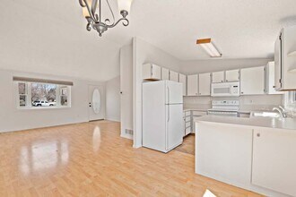 278 E 42nd St in Loveland, CO - Building Photo - Building Photo