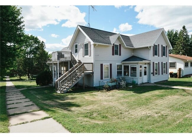 576 East Ave, Unit 80 East 6th St