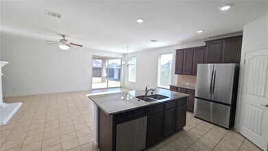 4822 Westlake Dr in Garland, TX - Building Photo - Building Photo