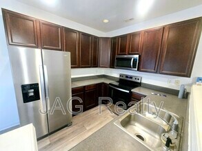11030 Dixie Hills Dr in Charlotte, NC - Building Photo - Building Photo