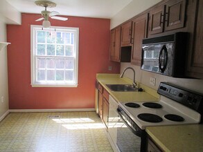 5258 Leestone Ct in Springfield, VA - Building Photo - Building Photo
