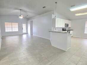 4972 Genevive Ct in Pensacola, FL - Building Photo - Building Photo