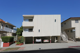 Darlington Apartments in Los Angeles, CA - Building Photo - Building Photo