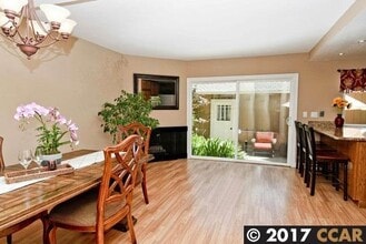 133 Lawnview Cir in Danville, CA - Foto de edificio - Building Photo