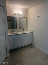 1049 NE 44th St in Cape Coral, FL - Building Photo - Building Photo