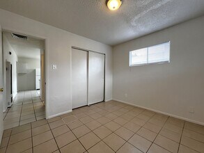 429 Tennessee St NE-Unit -Unit A in Albuquerque, NM - Building Photo - Building Photo
