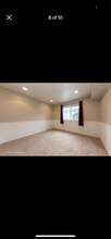 9397 Bay Colony Dr in Des Plaines, IL - Building Photo - Building Photo