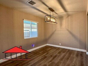 1001 S Farragut St in Ridgecrest, CA - Building Photo - Building Photo