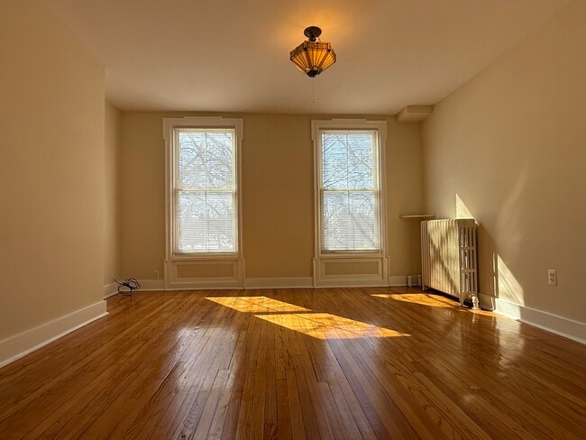 253 Park Ave, Unit Beautiful 1 BR Apartment